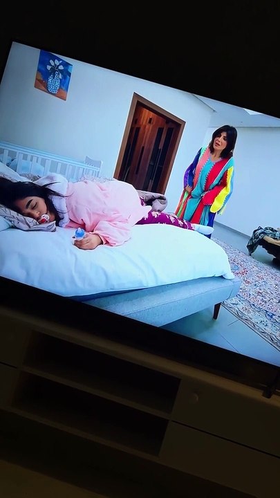 هجوم على ليالي دهراب بعد مشاهدها المثيرة للجدل في بيت حمولة