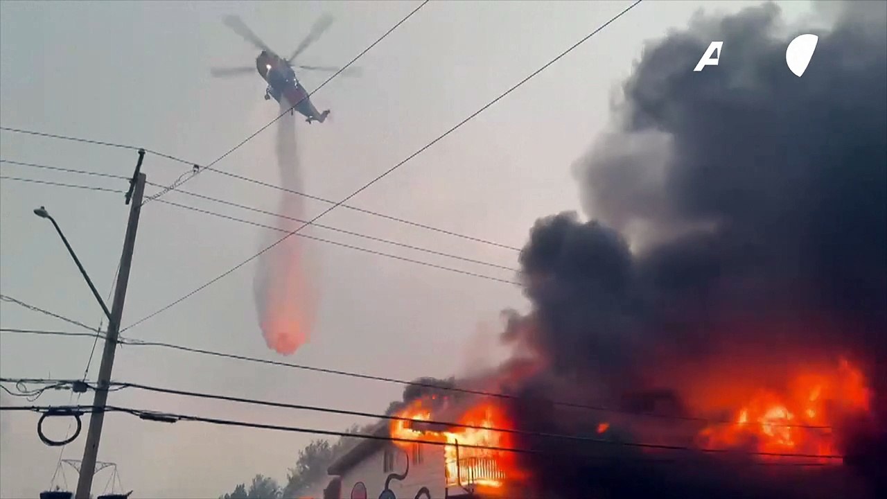 Große Waldbrände in Kanada: Zehntausende müssen fliehen