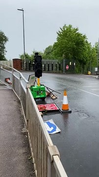 Traffic on Tonedale Bridge struggles to pass safely after lights stop working