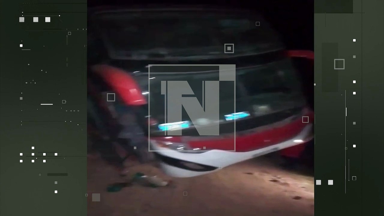 Bus con destino a Cochabamba casi cae a un precipicio al intentar evadir bloqueos