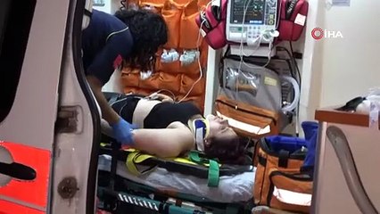 Tur aracıyla çarpışan Tofaş’taki 3 kişi yaralandı