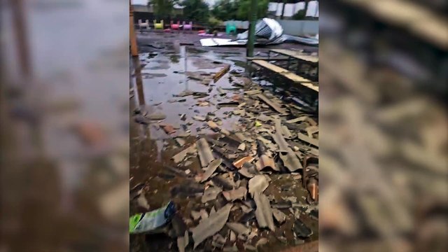 Temporal causa estragos no Colégio João Paulo II em Realeza, no Sudoeste