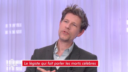 Philippe Charlier : "On a pu identifier le cadavre d'Hitler grâce à ses dents" - Clique - CANAL+