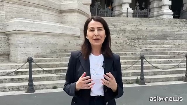 Associazione Coscioni deposita proposta di legge per eutanasia legale