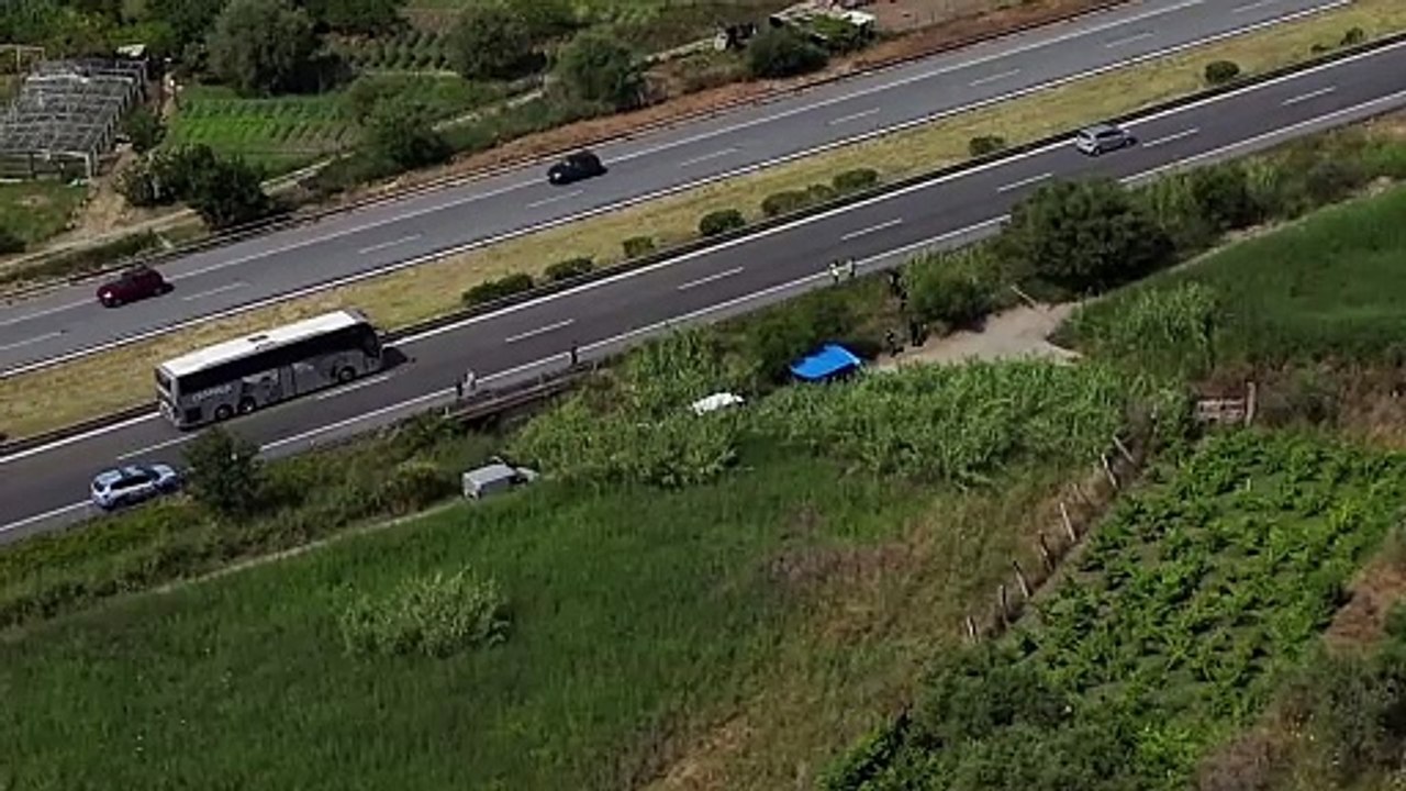 Omicidio a Pace del Mela, trovato il cadavere di un uomo con un foro alla nuca in una strada che costeggia la A20