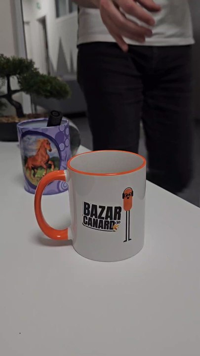 Rattrapage Express du mois de mai 2025 Un petit recap de l'actualité qui nous a marqué ET qu'on n'a pas traité sur notre compte !Ça parle de CCAS, de CRA, de toktok ! etc.#actualité #sinformer #travailsocial #société