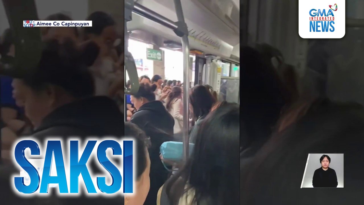 Mga pasahero ng MRT-3, pinalipat ng tren matapos magkaaberya ang isa sa mga bagon sa Boni Station | Saksi