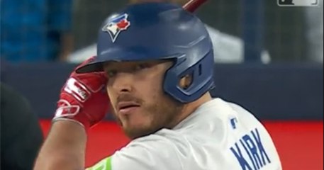 Alejandro Kirk, héroe con imparable para Azulejos ⚾