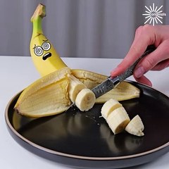 Serving up laughs with these funny food reactions😅🤣