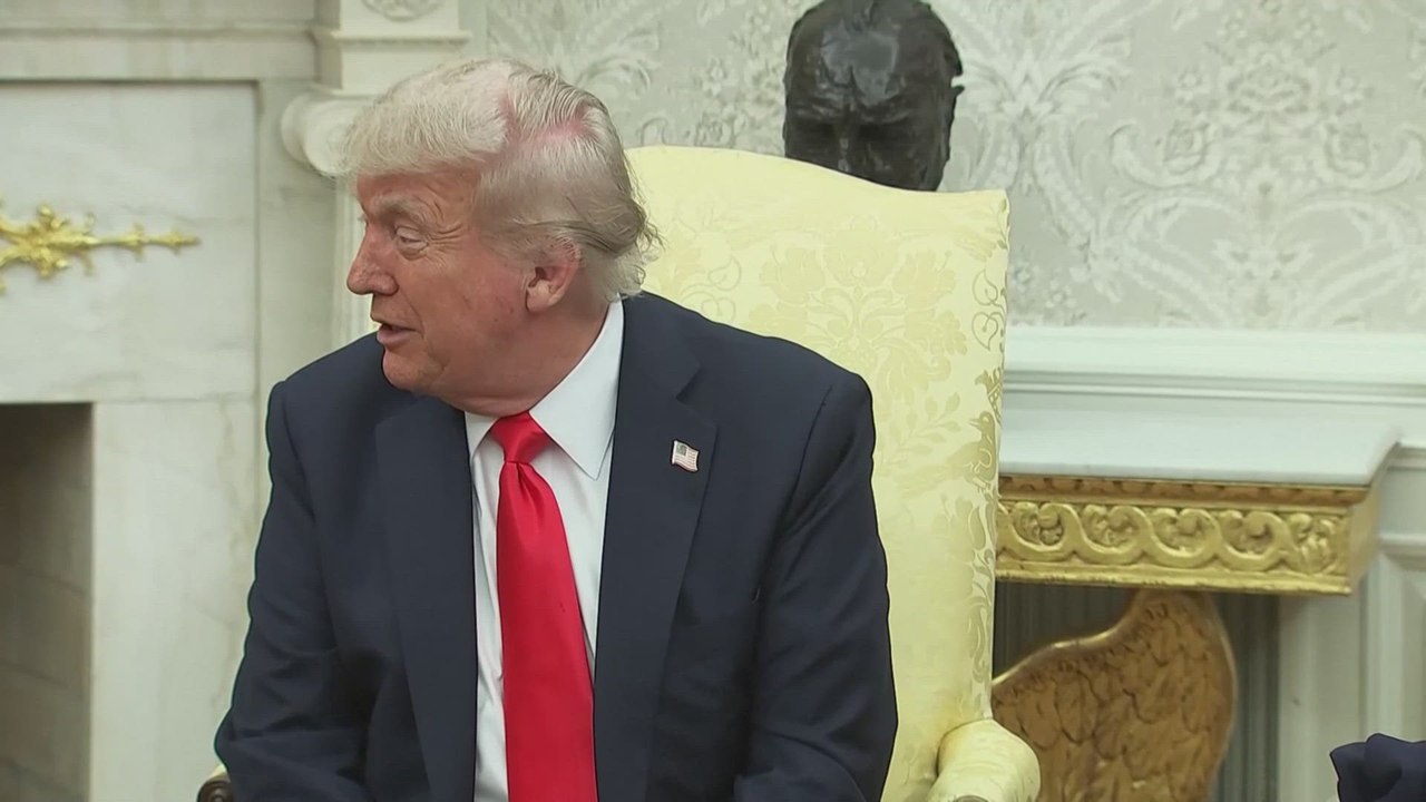 Trump sparks laughter in Oval Office after reporter mistakes him for Biden