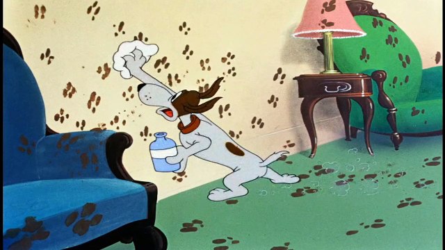 Looney Tunes Cartoons E36 - Hiss and Make Up | Granny's House Turns Into Total Mayhem! 🐍🐱🐶👵