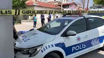 Yaşlı adam çöp kamyonunun altında can verdi