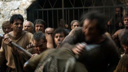 Game Of Thrones - S02 - 34 - riot of the hungry