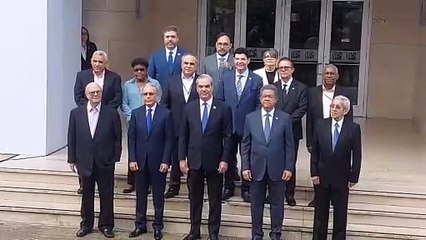 Inicia reunión del Consejo Económico y Social con Luis Abinader y los tres expresidentes