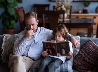 La Casa al final de la curva -  Tráiler Oficial (Español)