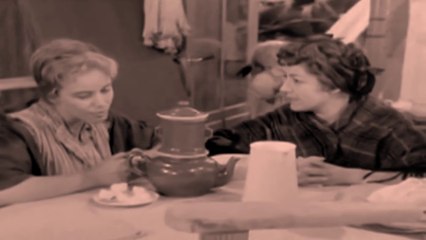 Film Français: Gervaise - Servir Le Café