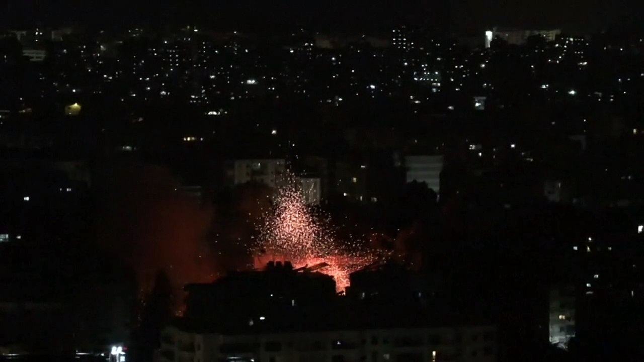 Israel ataca Líbano para destruir fábricas de drones do Hezbollah