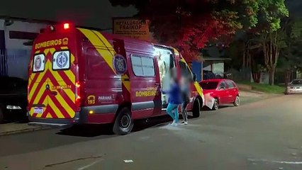 Jovem cai de moto ao desviar de cachorro em Cascavel