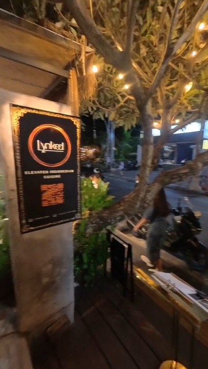 Lynked Resto Ubud