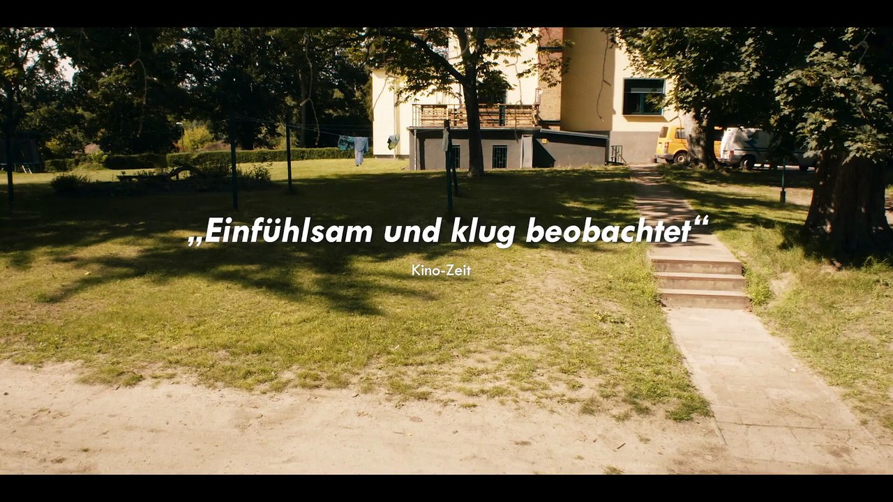 Im Prinzip Familie | movie | 2025 | Official Trailer