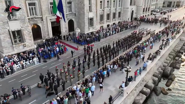 Bari - 211° Anniversario Arma dei Carabinieri dal Lungomare Nazario Sauro (05.06.25)