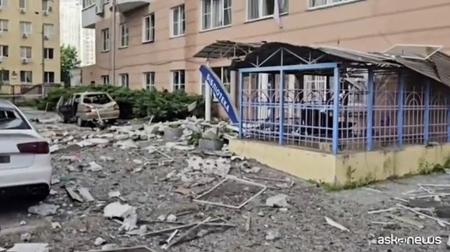 Ucraina, pesante attacco russo su Kiev: almeno 4 morti e 20 feriti