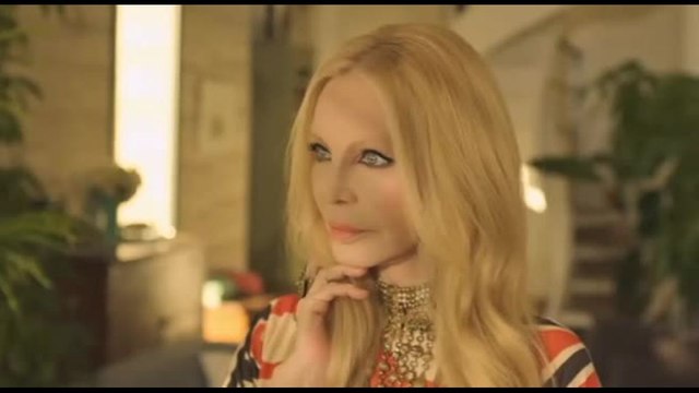 Patty Pravo si rimette in gioco con il nuovo brano Ratatan