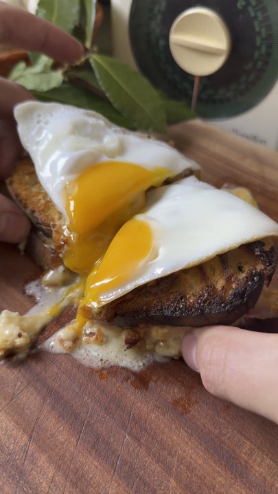 Croque madame 4 fromages.