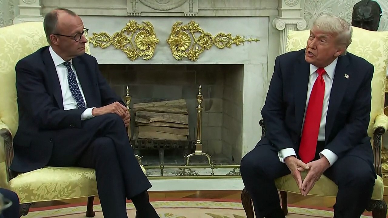 Merz' charmeoffensive: gastgeschenke für donald trump