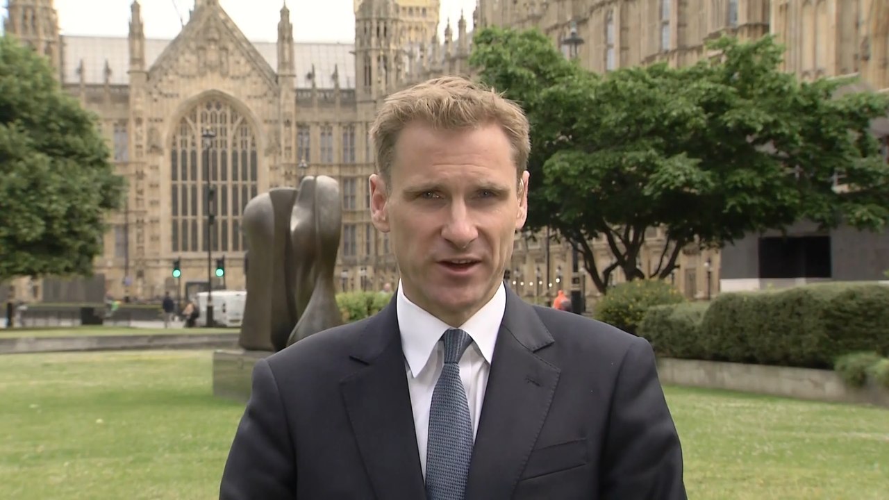 All foreign criminals 'should be kicked out and returned to their country', Chris Philp claims