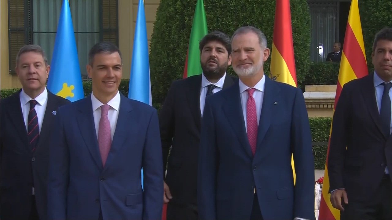 Sánchez dice que agotará la legislatura ante la petición de adelanto electoral
