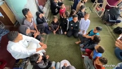 A Gaza la preghiera di Eid al-Adha fra le macerie della moschea