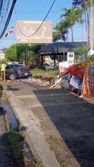 Mujer choca contra ruinas del Jet Set y destruye mural en honor a las víctimas