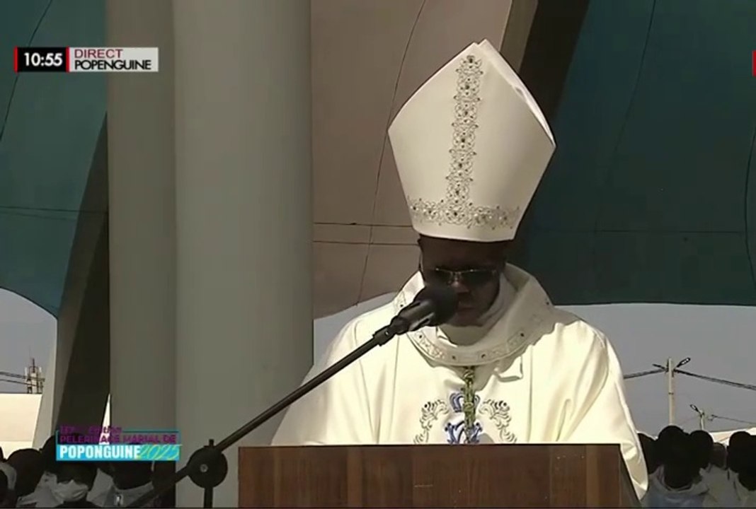 Mgr Victor Ndione surprend l’assemblée en récitant la Sourate Al-Maïda du Saint Coran