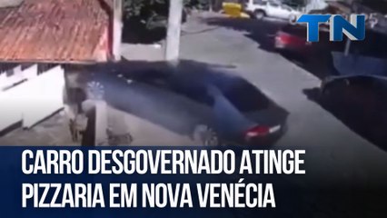 Carro desgovernado atinge pizzaria em Nova Venécia