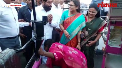 उपमुख्यमंत्री एकनाथ शिंदेंची जळगावात रिक्षावारी...