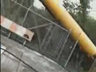 Régis au bord de la piscine 1