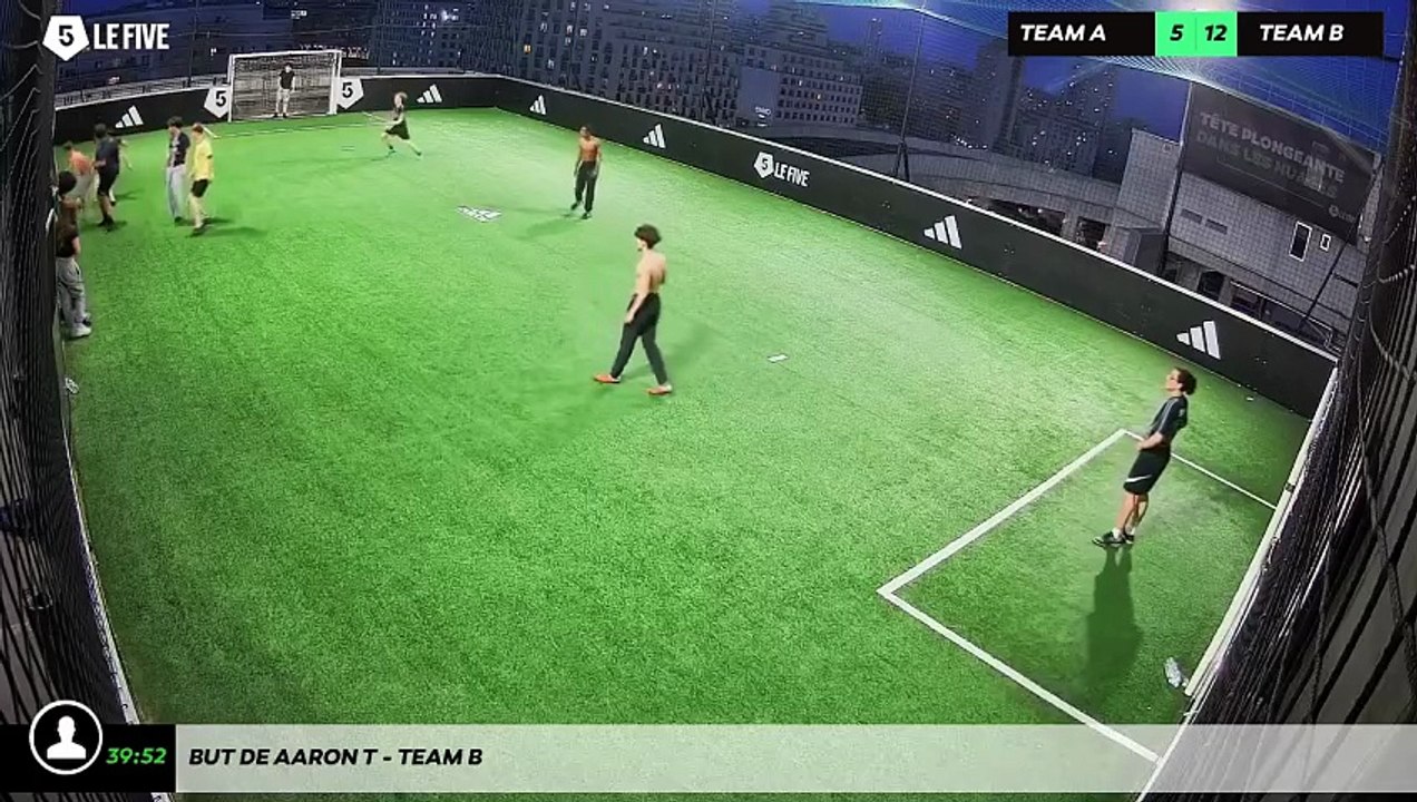 But de Aaron T - Team B