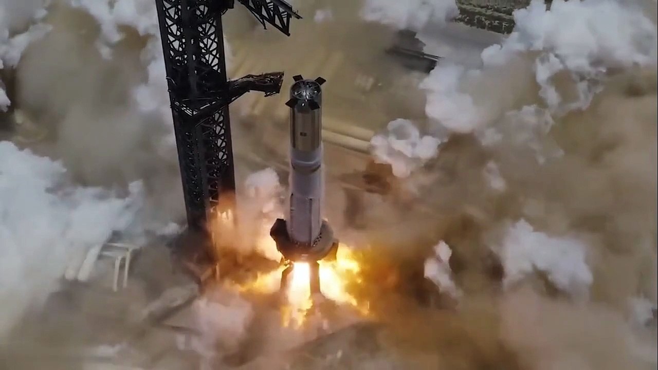SpaceX Starship Super Heavy booster fired up in preparation for flight 10
