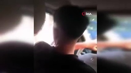 Bayram trafiğinde eli baltalı trafik magandası dehşet saçtı