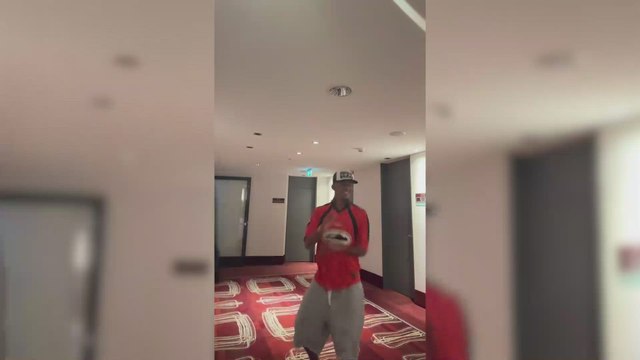 Lo han visto más de 20 millones de veces en horas: Lamine Yamal y Huijsen revientan TikTok con su último baile