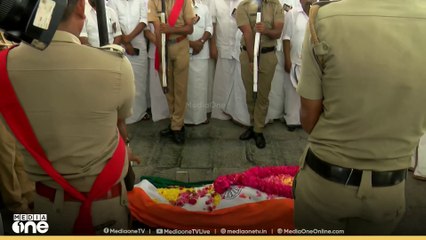 തെന്നലായി മറഞ്ഞു....; അന്തരിച്ച മുതിർന്ന കോൺഗ്രസ് നേതാവ് തെന്നല ബാലകൃഷ്ണപിള്ളയ്ക്ക് വിട