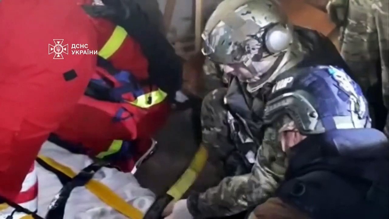 Ukraine: Tote bei russischen Angriffen auf Charkiw und Cherson