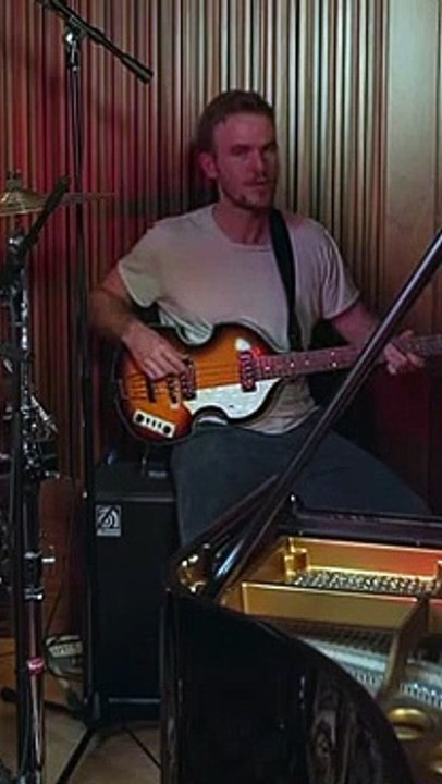 MUSIC COVER