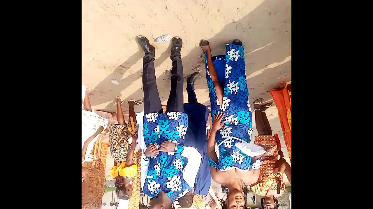 petite fête est devenue grande fête, pays là, kiaaa