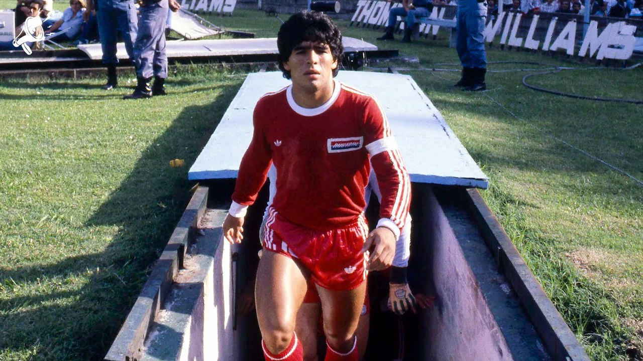 Diego Armando Maradona (1960-2020) El Pibe de Oro, un des plus grands joueurs de Football de tous les temps