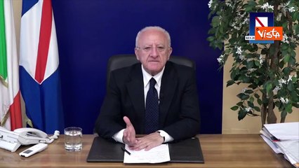 De Luca: "Musk con l'occhio nero? È la conferma che Dio c'è"