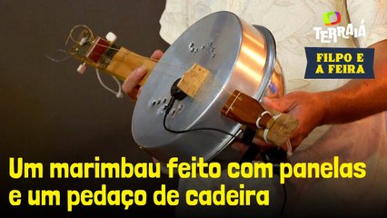 Filpo Ribeiro transformou panelas e pedaço de cadeira em instrumento
