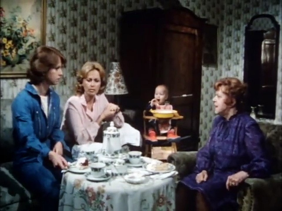 Drei Damen vom Grill S04E10-Schwarzarbeit Für Kanada