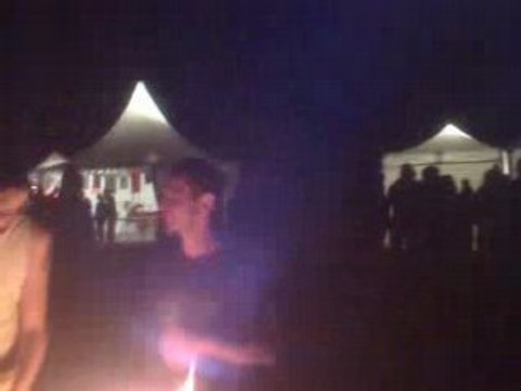 vive le feu au festival de l'herbe en zik